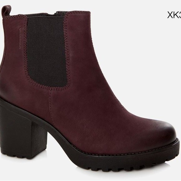 Vagabond Grace Heeled Chelsea Boot - Picture 2 of 7